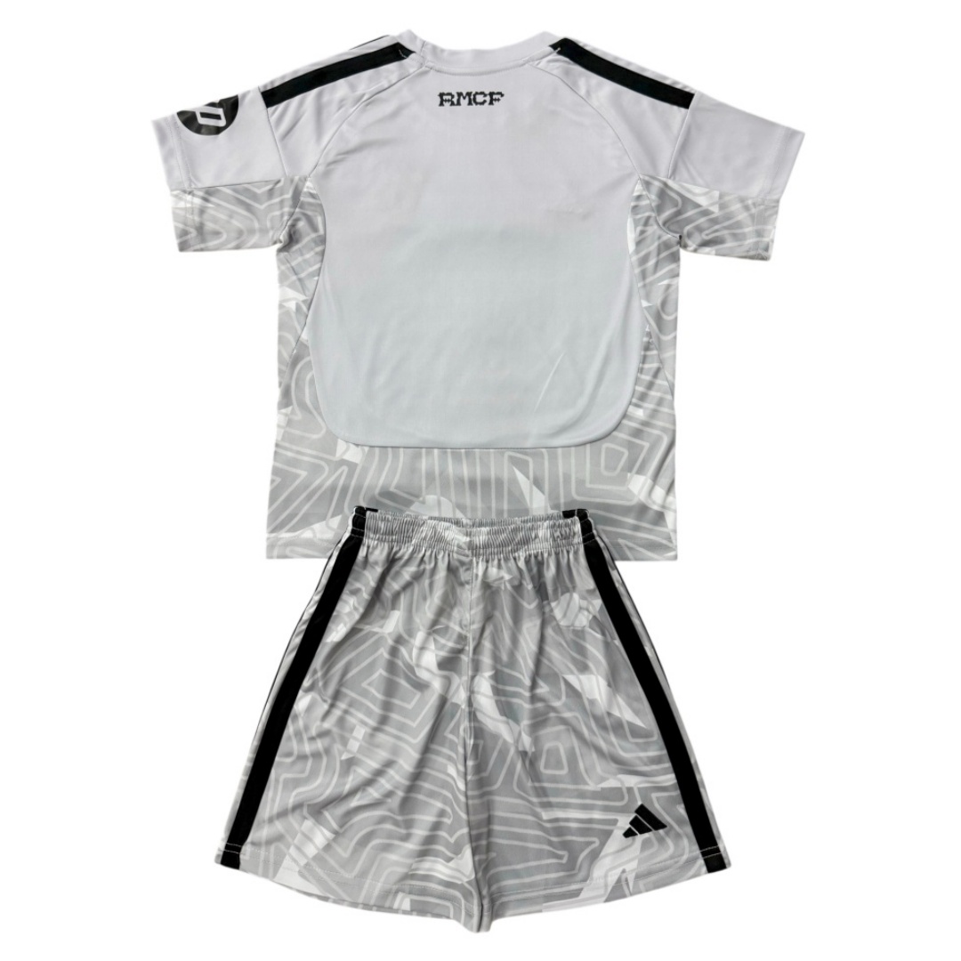 Kid's Real Madrid Goalkeeper Kit 2026/27