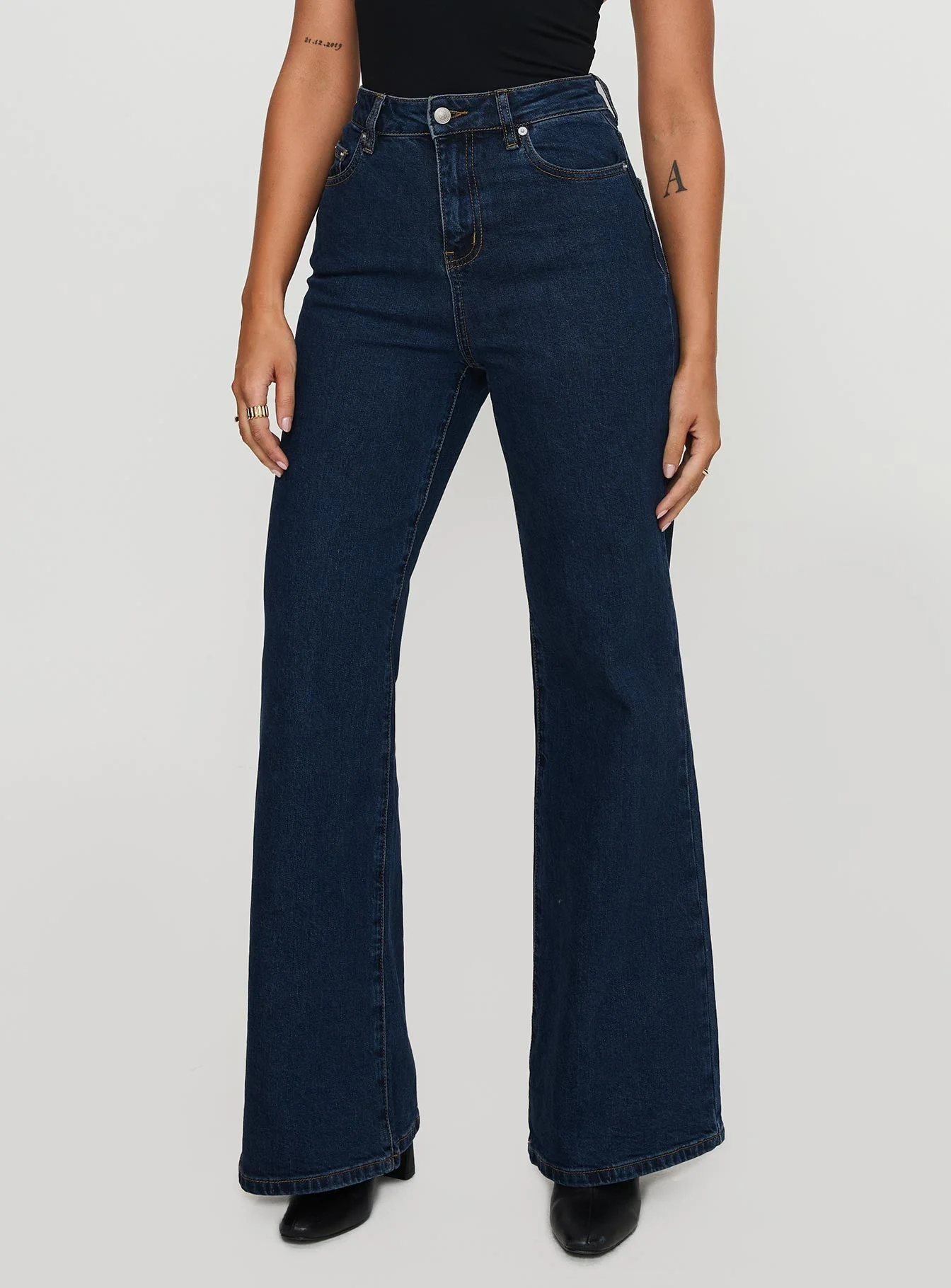 Thearlie High Flare Jean Dark Wash