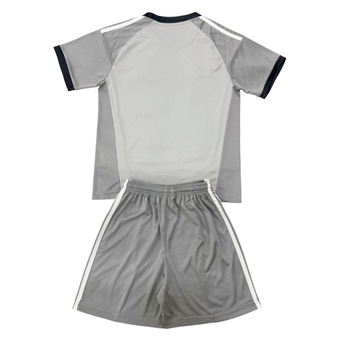 Kid's Nottingham Forest Goalkeeper Kit 2026/27