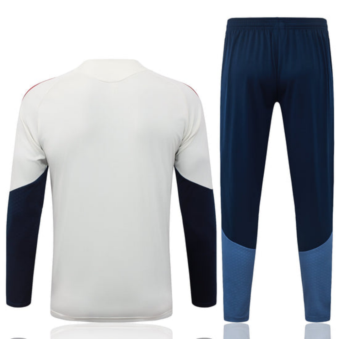 Bayern Munich 1/4 Zipper Sweat Kit(Top+Pants) 2026/27