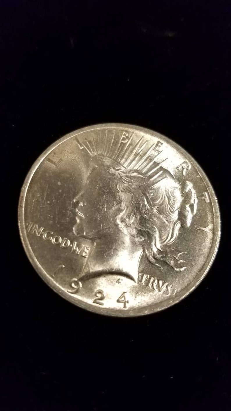 1924  Silver Peace Dollar BU   ! Lot# 773 Reg 69 - usacoinsstore