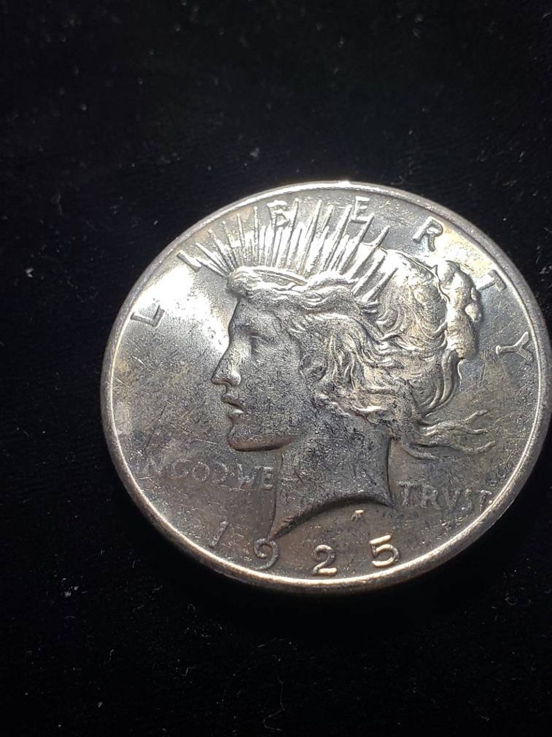 1925  Silver Peace Dollar AU/BU -  Lot# 124 Regular 59 - usacoinsstore