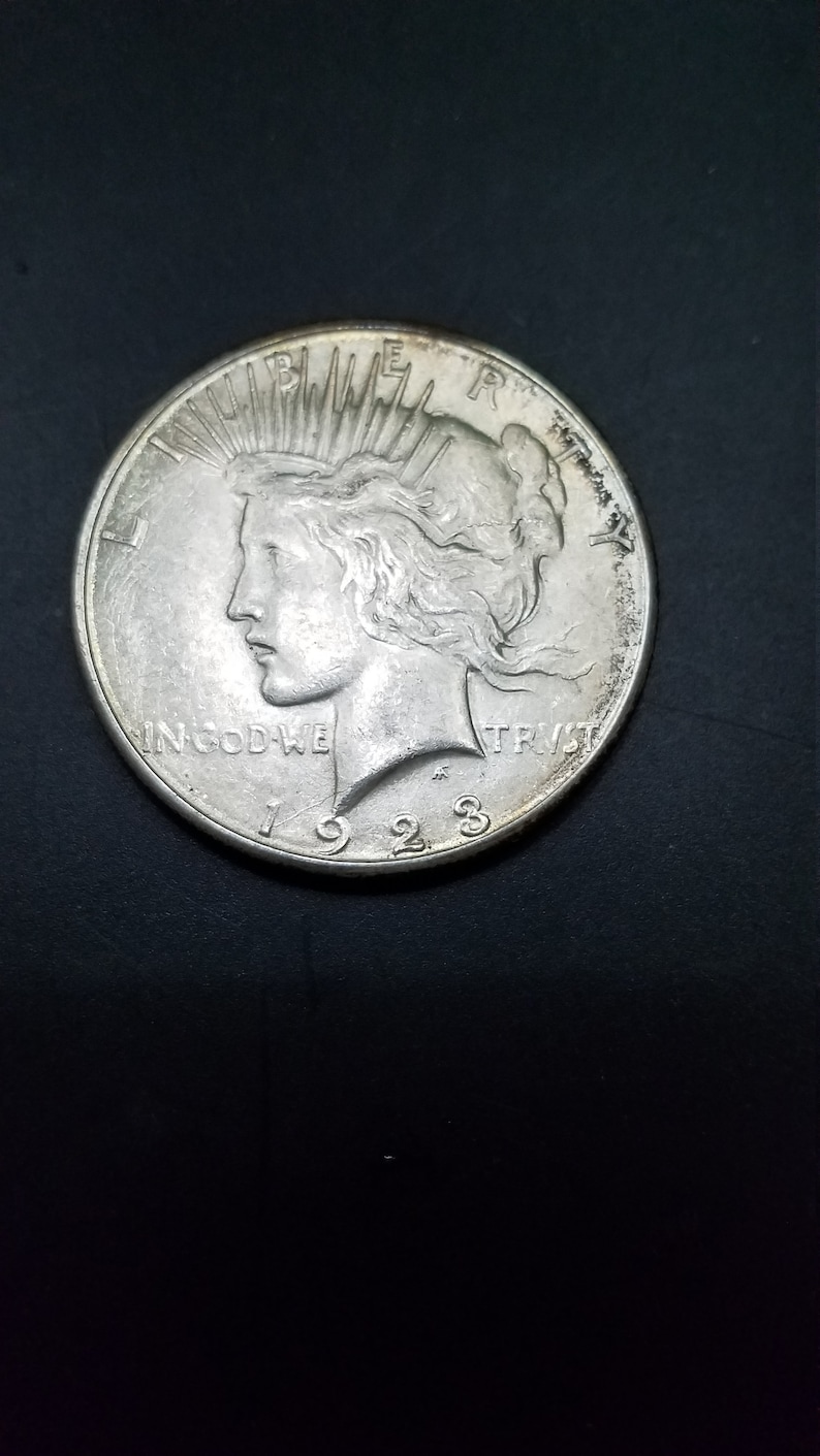 1923 S  Silver Peace Dollar ! AU - Key date Lot# 304 - usacoinsstore