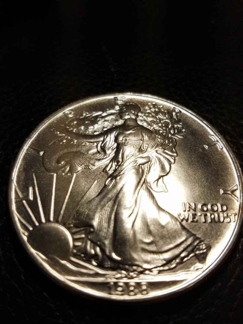 1988  American Silver Eagle BU   -  1 Oz .999 Silver - Key Date ! # 472 - usacoinsstore