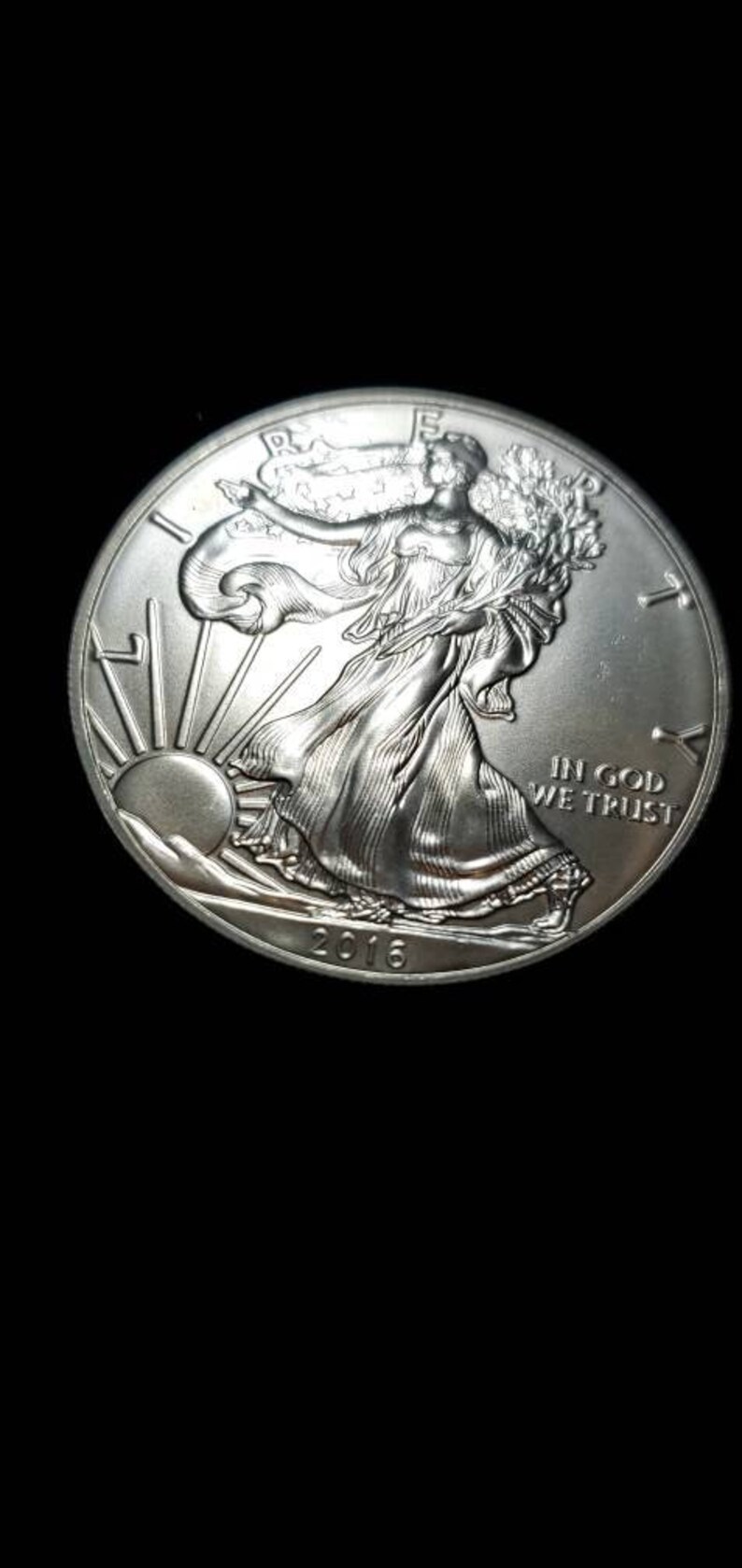 2016  American Silver Eagle BU  -  1 Oz .999 Silver- includes airtight plastic capsule    Lot#  360 - usacoinsstore