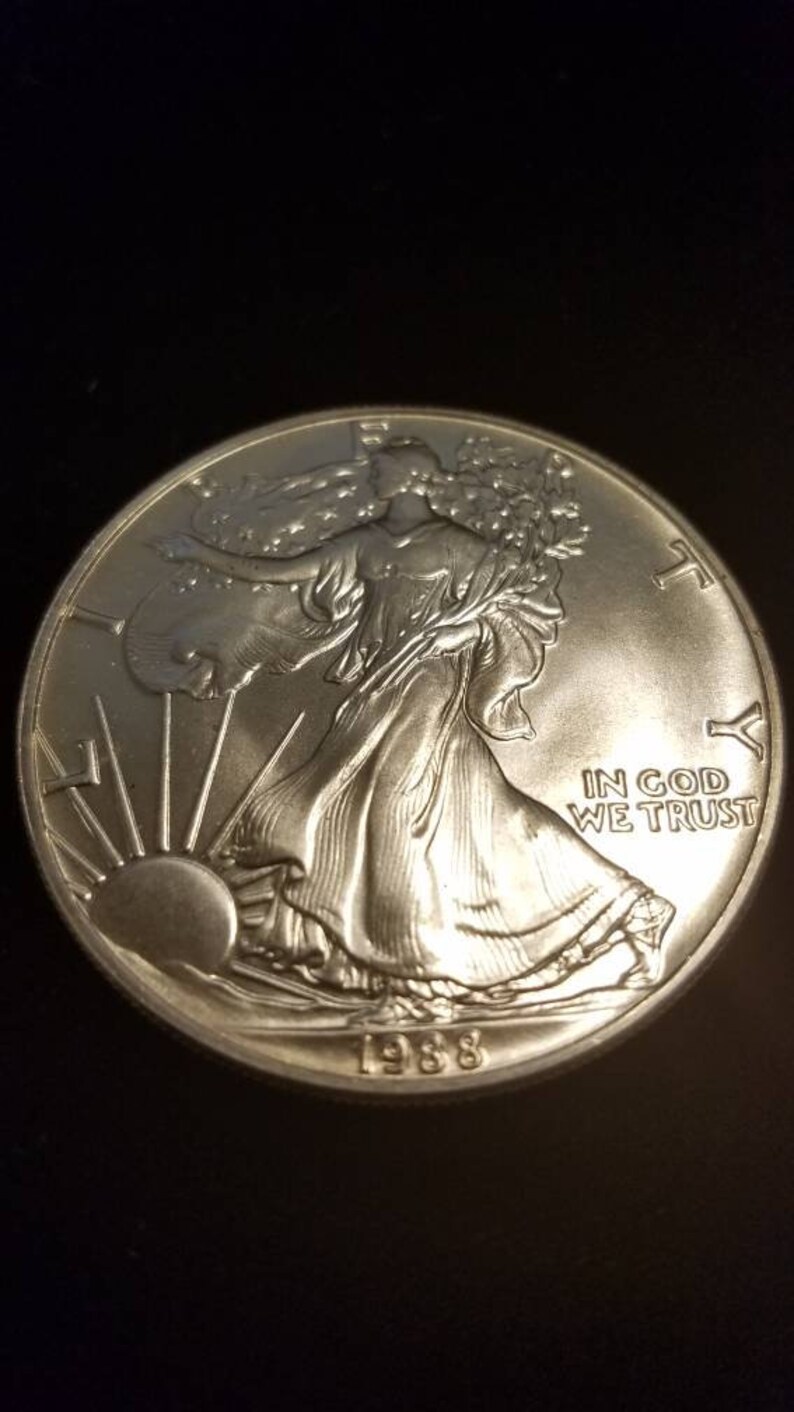 1988  American Silver Eagle BU   -  1 Oz .999 Silver - Key Date ! # 823 - usacoinsstore