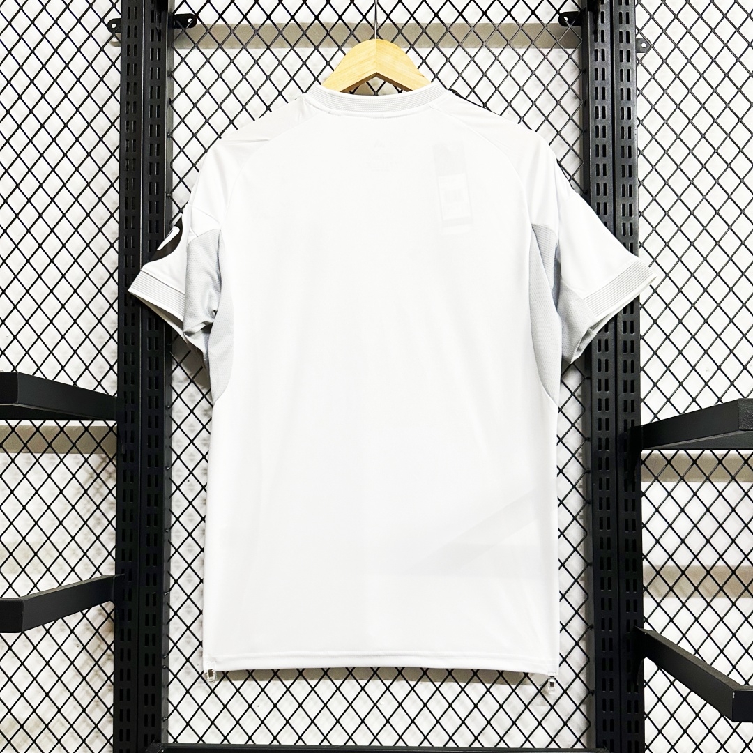 Real Madrid Home Jersey 2025/26