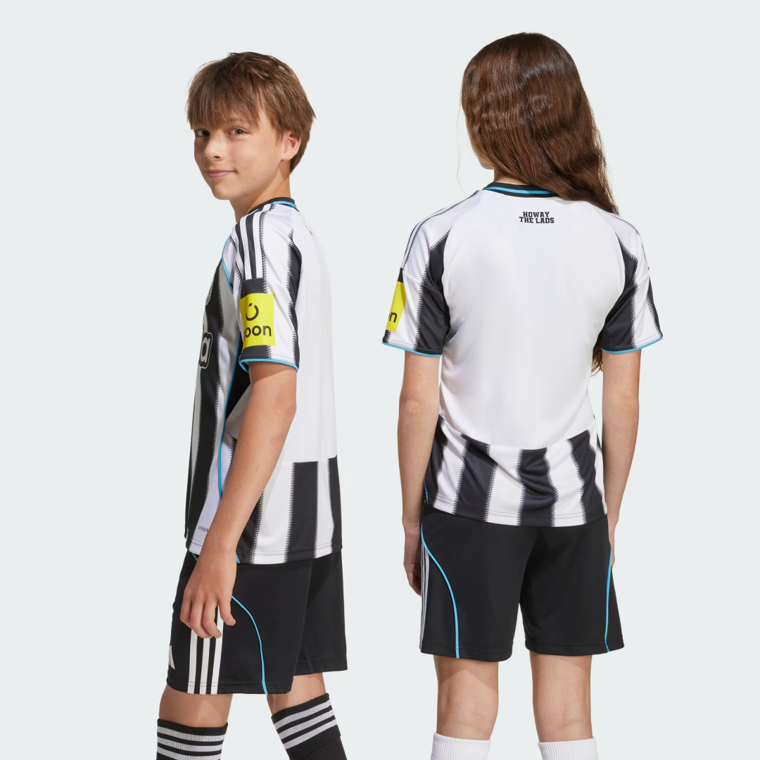 Kid's Newcastle United Home Kit 2025/26