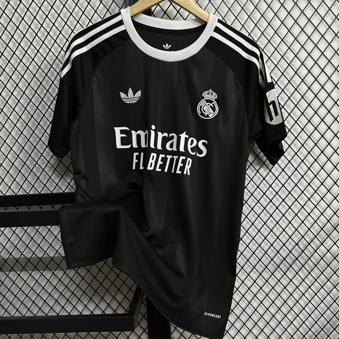Real Madrid Third Goalkeeper Jersey 2025/26