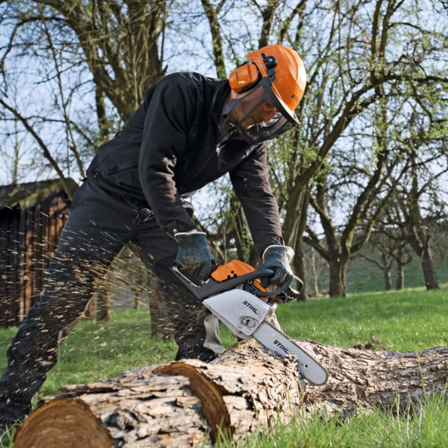 Stihl GASOLINE CHAINSAW MS 211